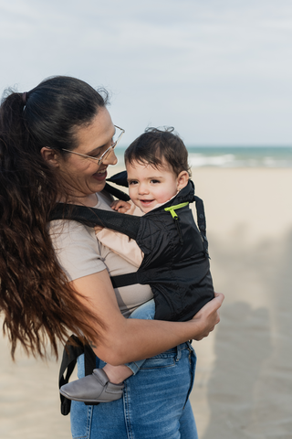 Kangura portabebés Mochila portabebés ultraligera Boba Air Black