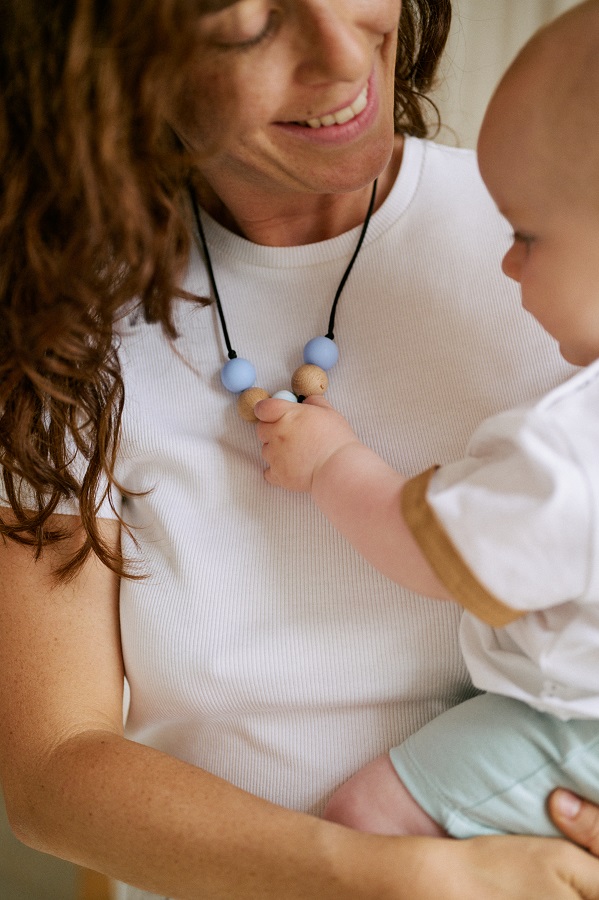 Kangura portabebés Collar de porteo y lactancia Momawo Formentera