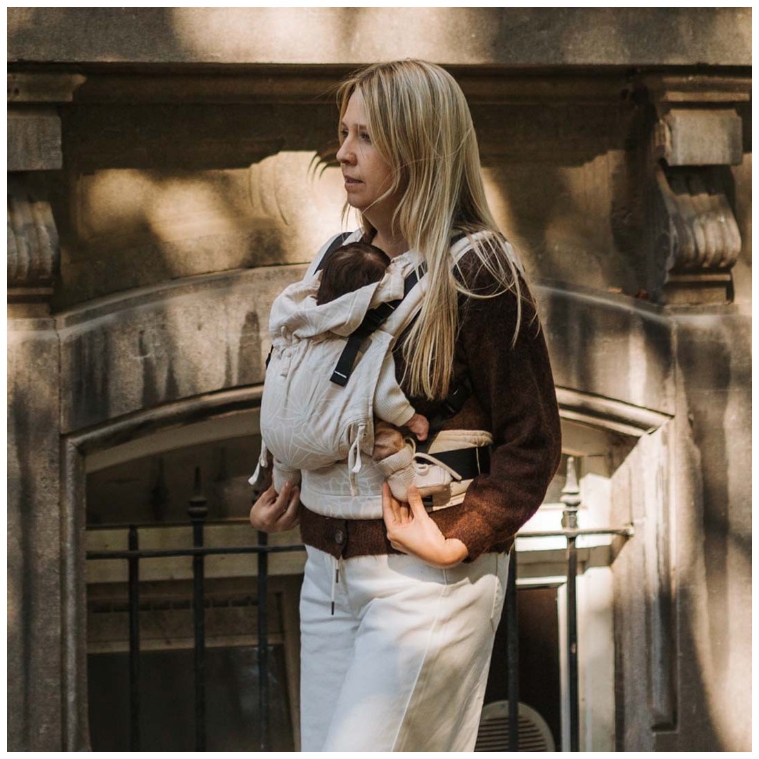 Kangura portabebés Mochila ergonómica Fidella Fusion Bebé Seashell Sand