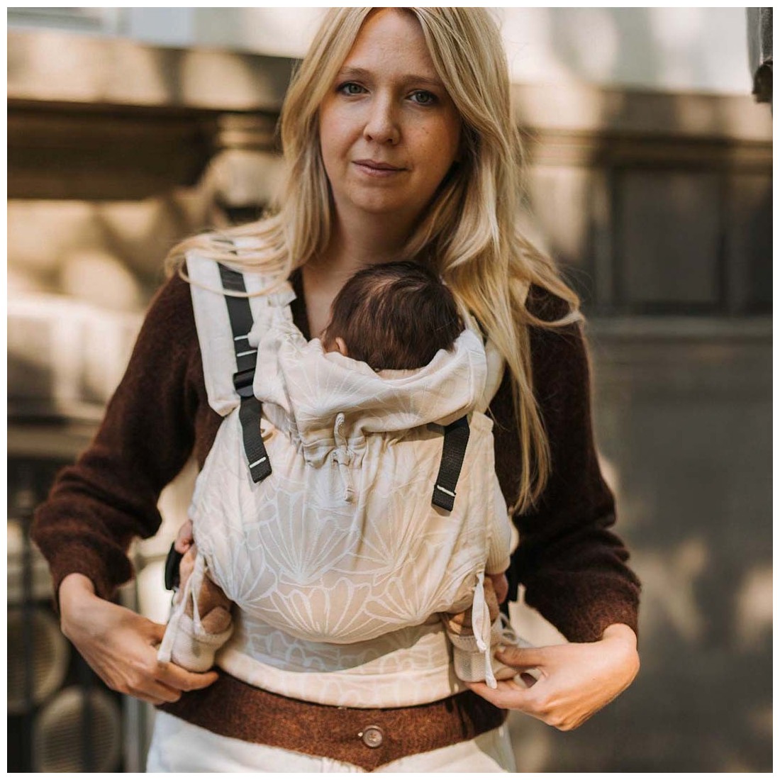 Kangura portabebés Mochila ergonómica Fidella Fusion Bebé Seashell Sand