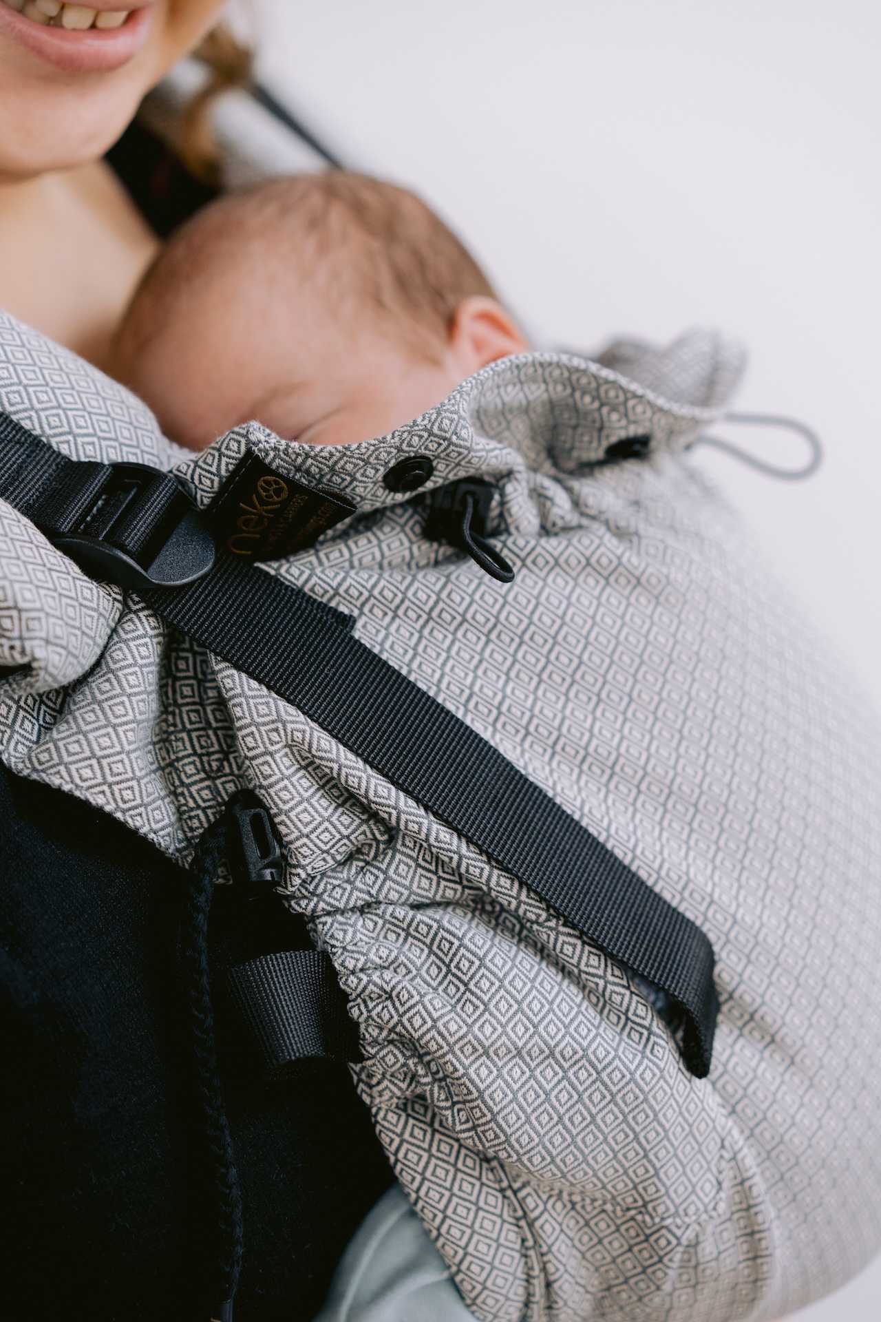 Kangura portabebés Mochila Evolutiva Portabebé Neko Smart Baby Grey diamond (100% algodón orgánico)