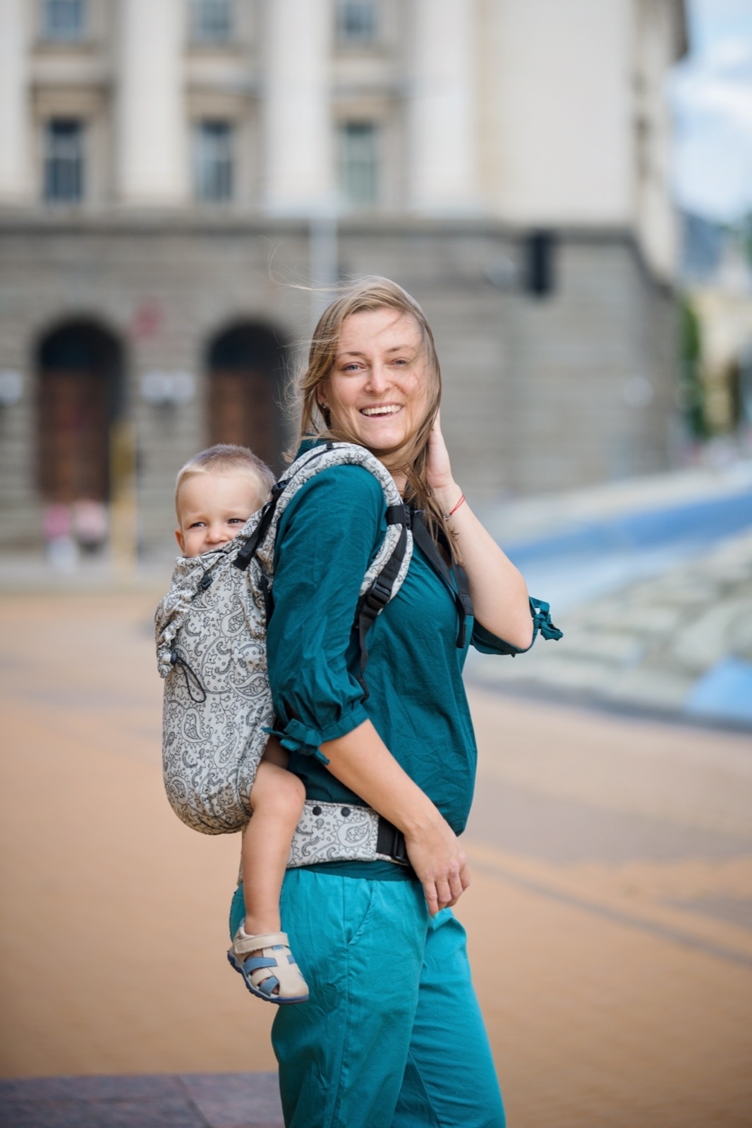 Kangura portabebés Mochila Evolutiva Portabebé Neko Smart Toddler Efes Paisley Hazel Light (Bambú)